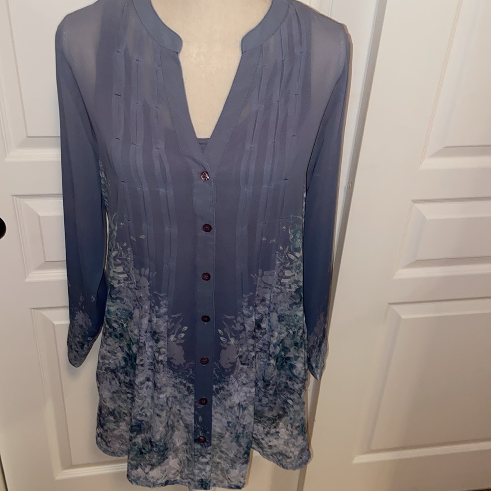 Soft Surroundings Cybele Tunic Periwinkle Floral Pintuck Pleats Blouse w/ Cami - Picture 3 of 16